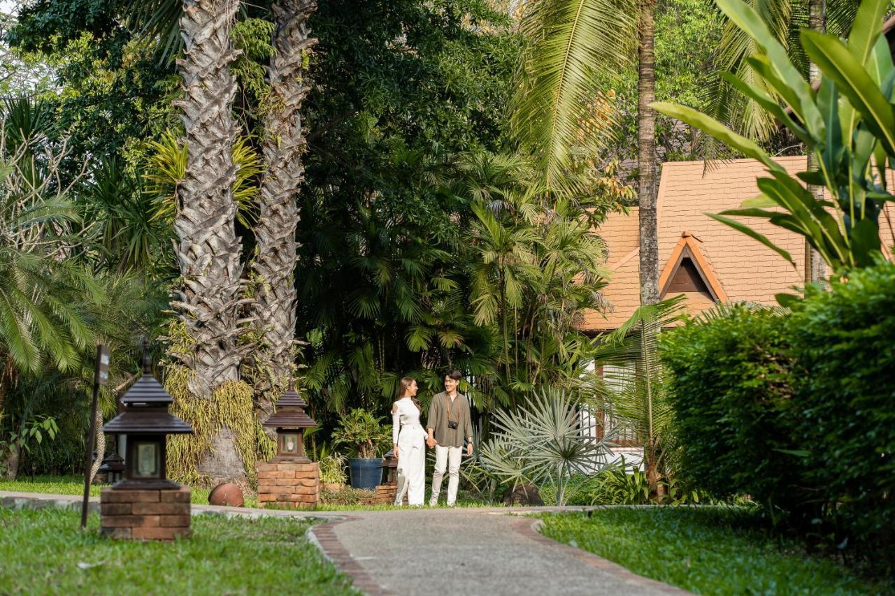 Resort The Legend Boutique River & 4*